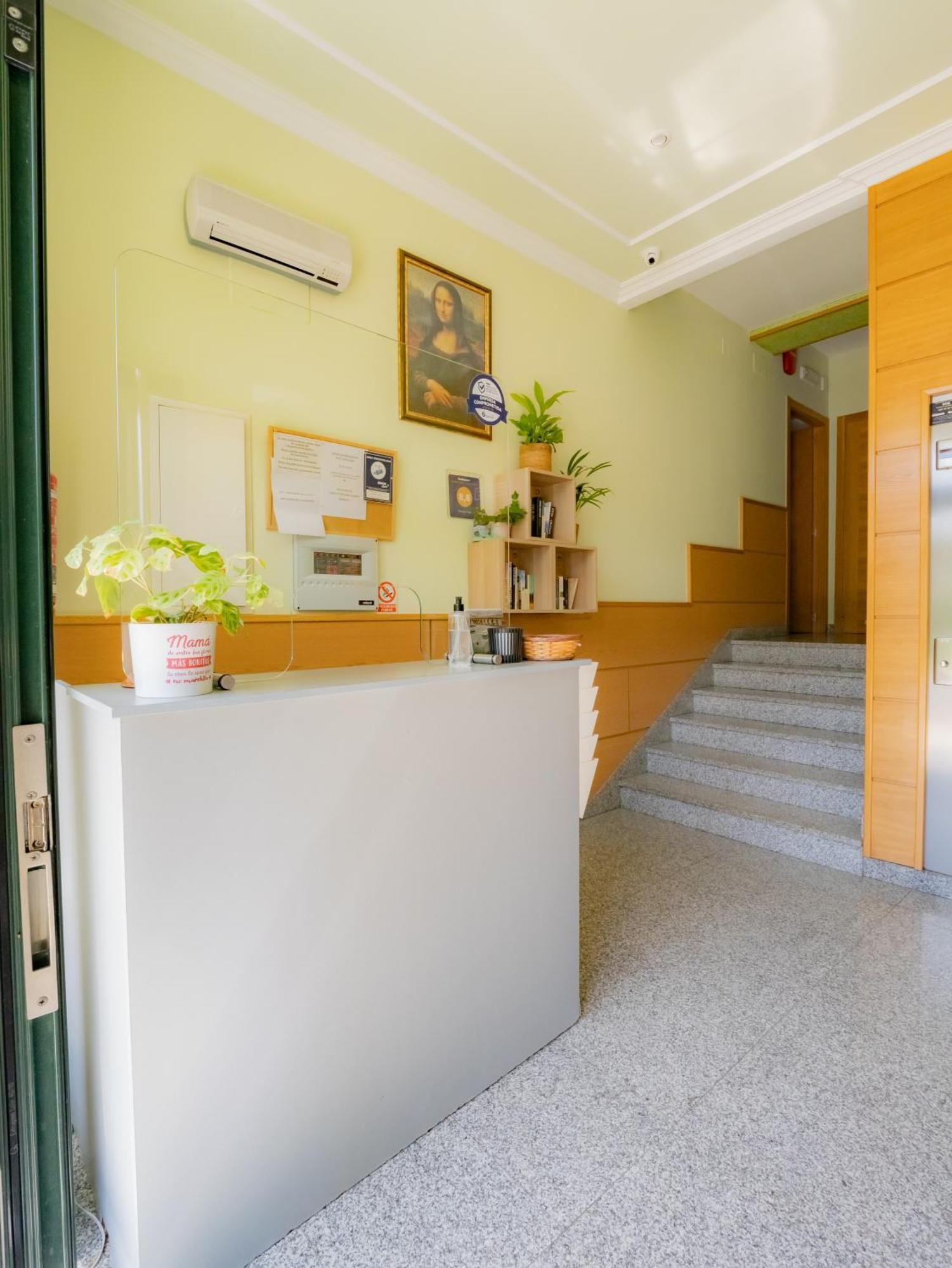 Pension Palas ปาลัสเดเรย์ ภายนอก รูปภาพ